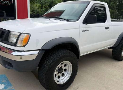 Nissan Frontier XE 2.4 1998